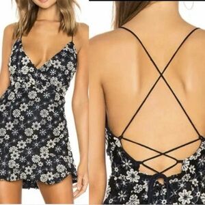 NBD "Marilyn" Navy & White Embroidered Lace Mini Dress in "White Noise" Sz Small